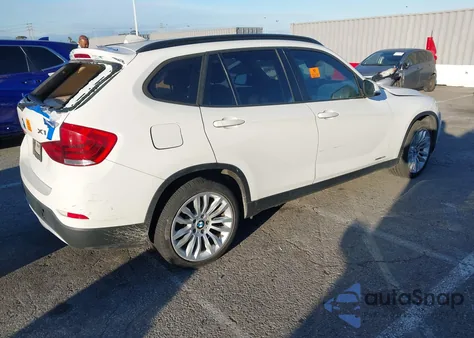 2015 BMW X1 Sdrive28I z USA, uszkodzony, nr VIN WBAVM1C5XFVW58134